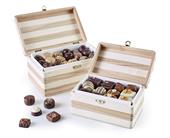 Belgisk Luksus Chokolade i lys træ æske 1 kg    